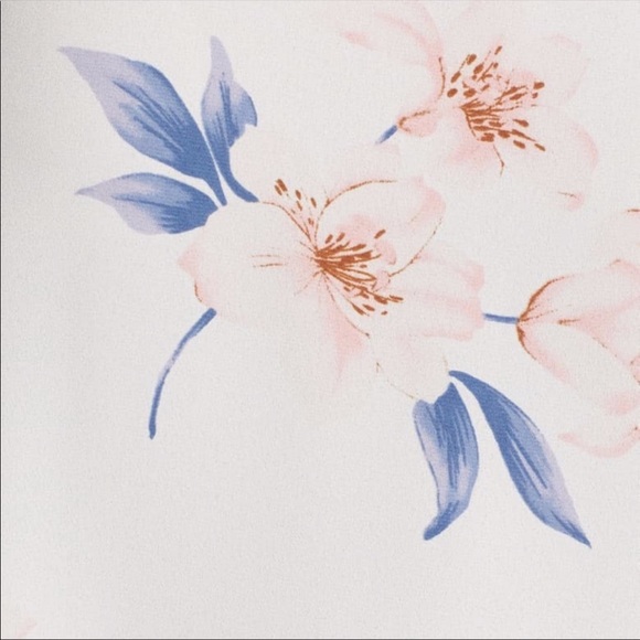 {Lush} Ruffle Cold Shoulder Top - Picture 9 of 15